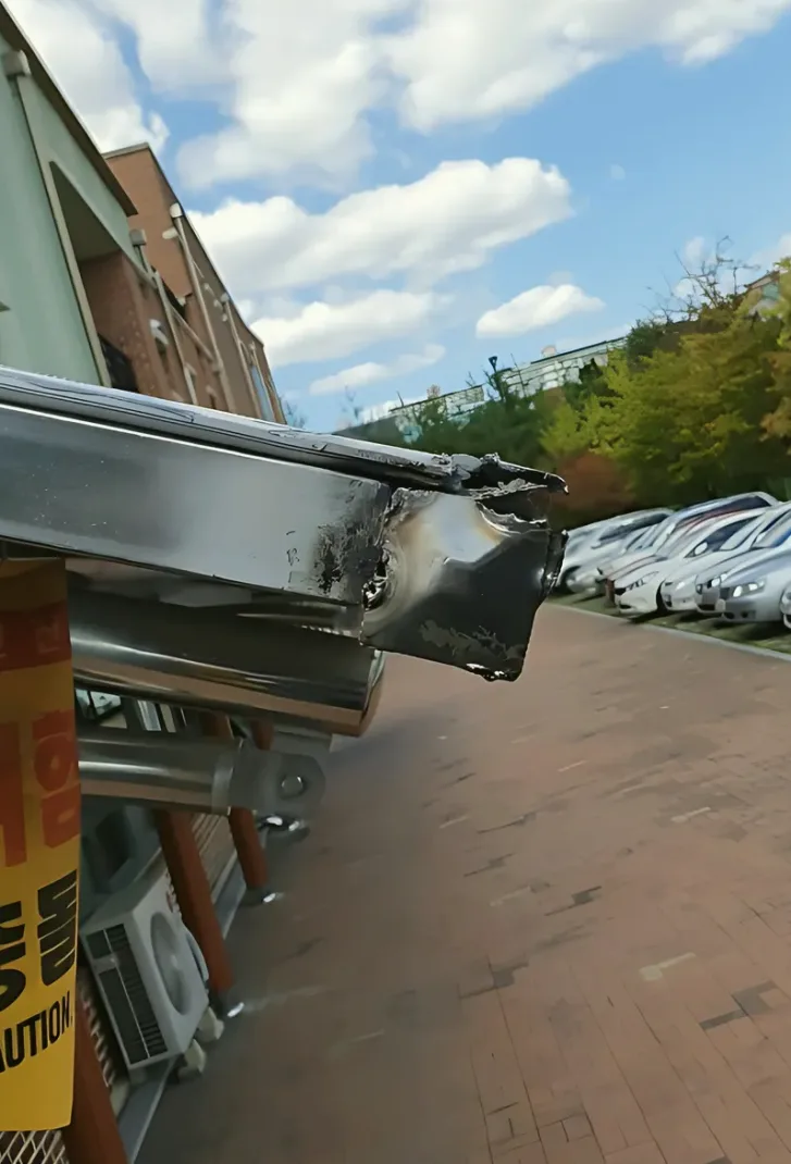 제천시 캐노피 구조물 용접 시공 사진 1