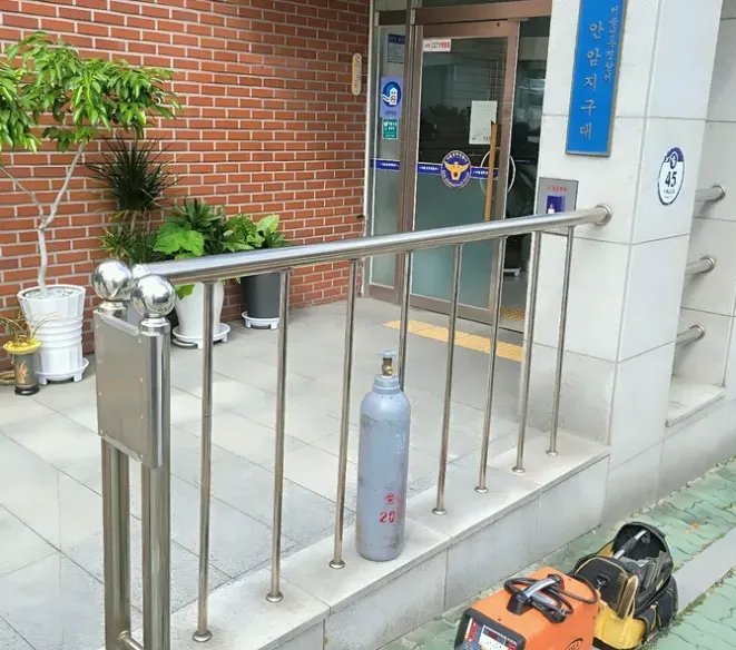 고성군 일반 난간용접 시공 사진 3