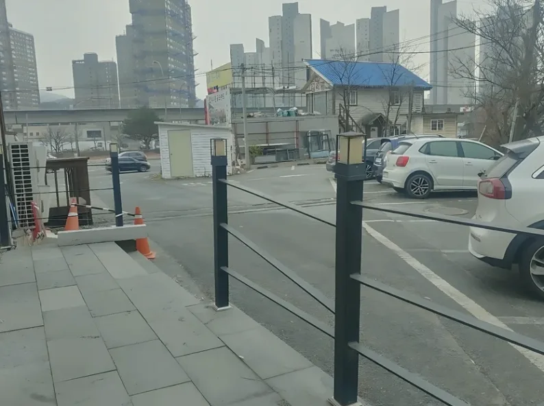 관악구 카페테라스 난간용접 시공 사진 1